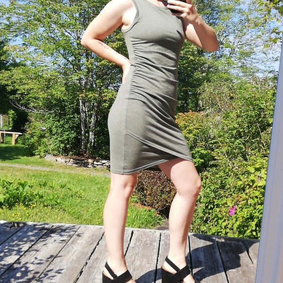 Leith dress - Picture 2 of 8